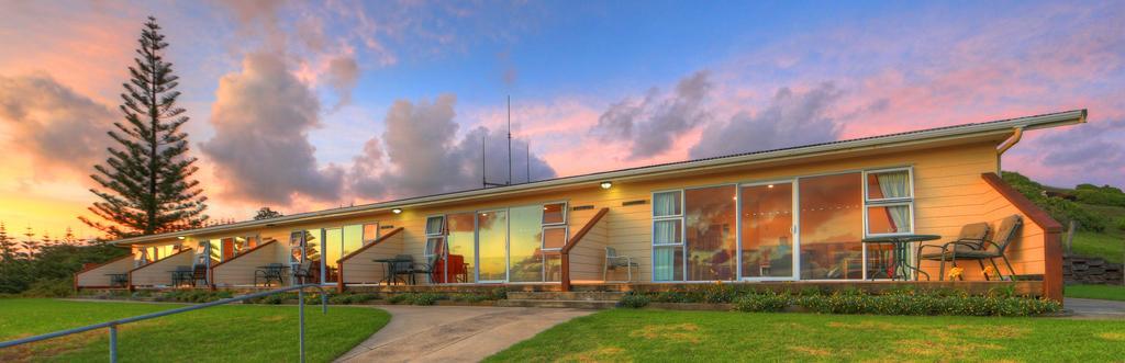 Islander Lodge Apartments Burnt Pine Exteriör bild